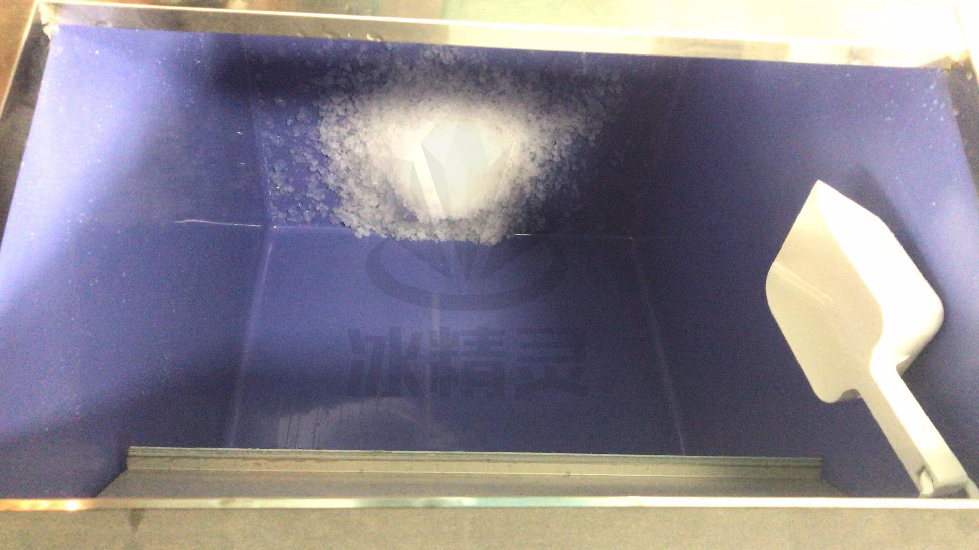 300大款雪花机已交付北京门头沟《木姜子酸汤鱼火锅烤肉》