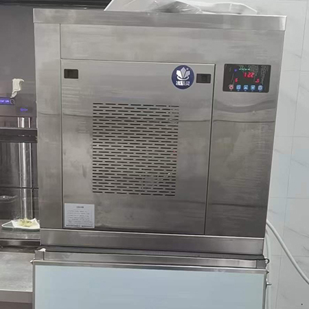 300公斤水冷片冰机交付浙江湖州某餐厅使用