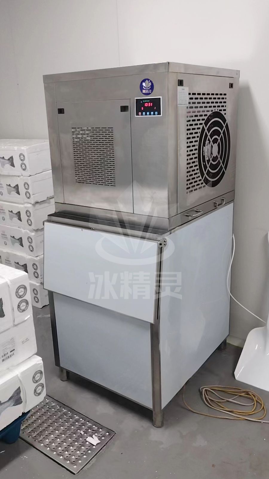 300片冰机已交付山东青岛《兴全兴食品有限公司》
