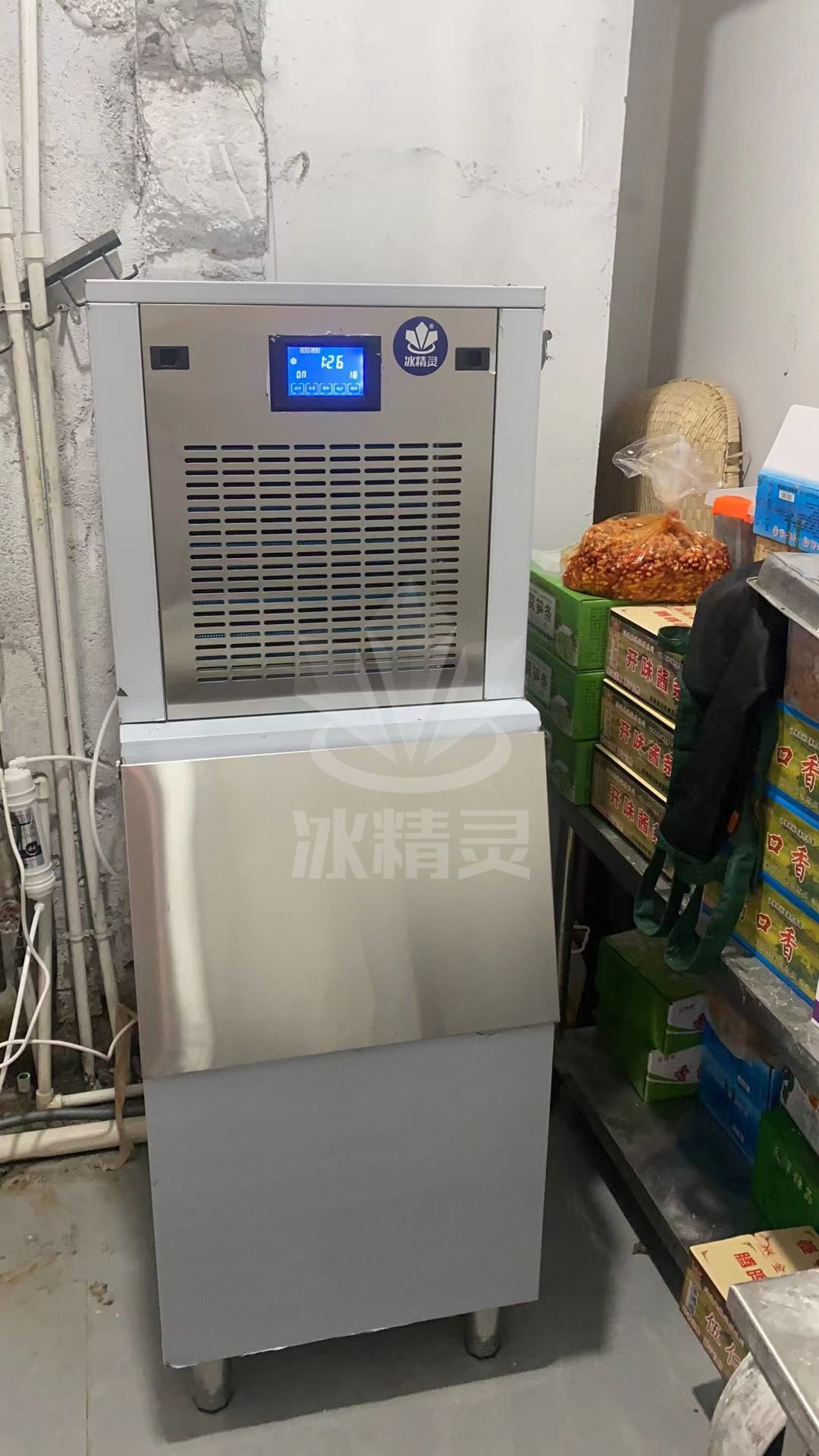 日产冰量150公斤雪花制冰机已交付河南省封丘《顺丰生活广场》