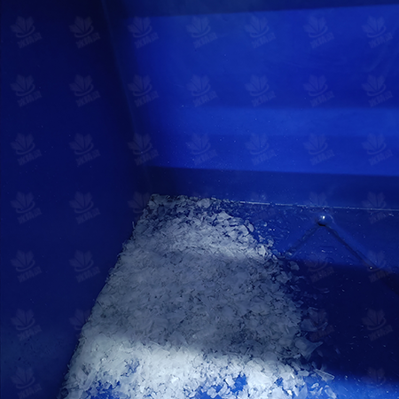 鳞片冰